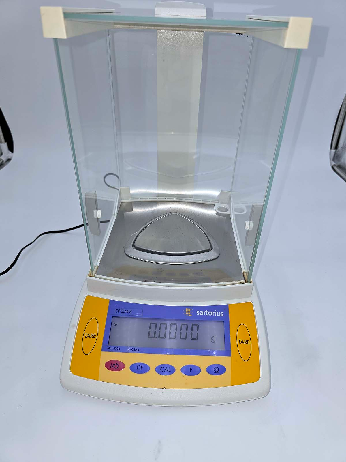 Sartorius CP224S analytical balance (220g x 0.1mg)