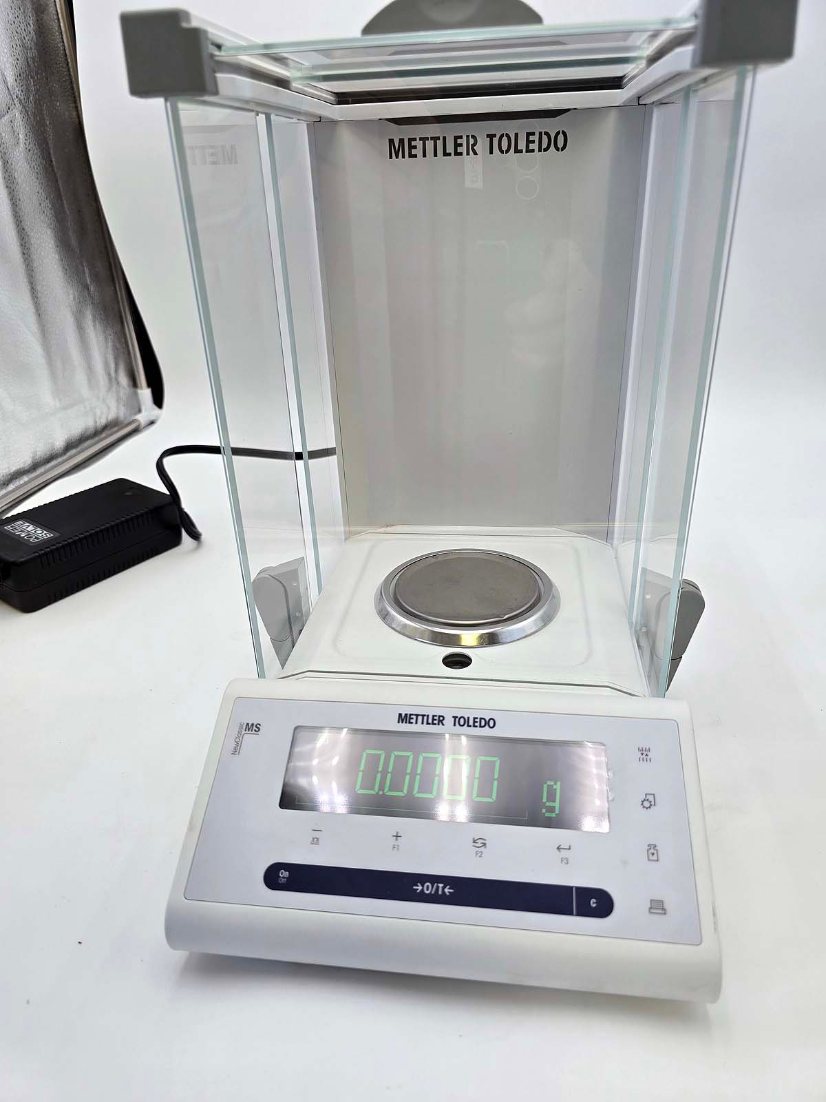 Mettler Toledo MS105 analytical balance (120g x 0.01mg)