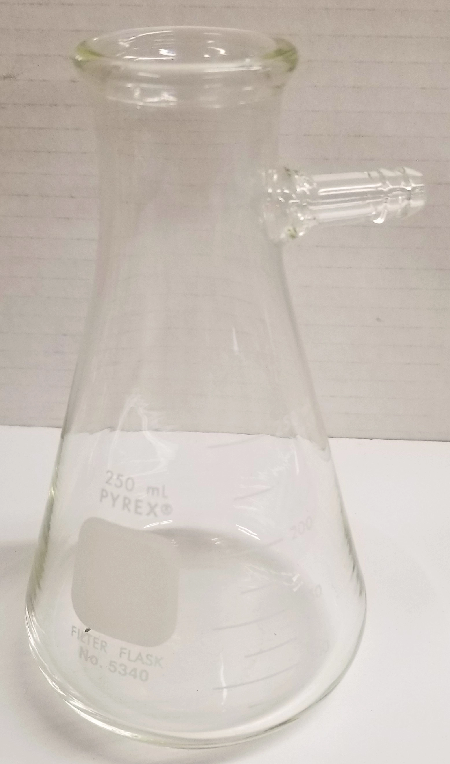 Corning PYREX 5340/Kimble KIMAX 27060 Heavy Wall Filtration Flask with Sidearm Tubulation - 250mL