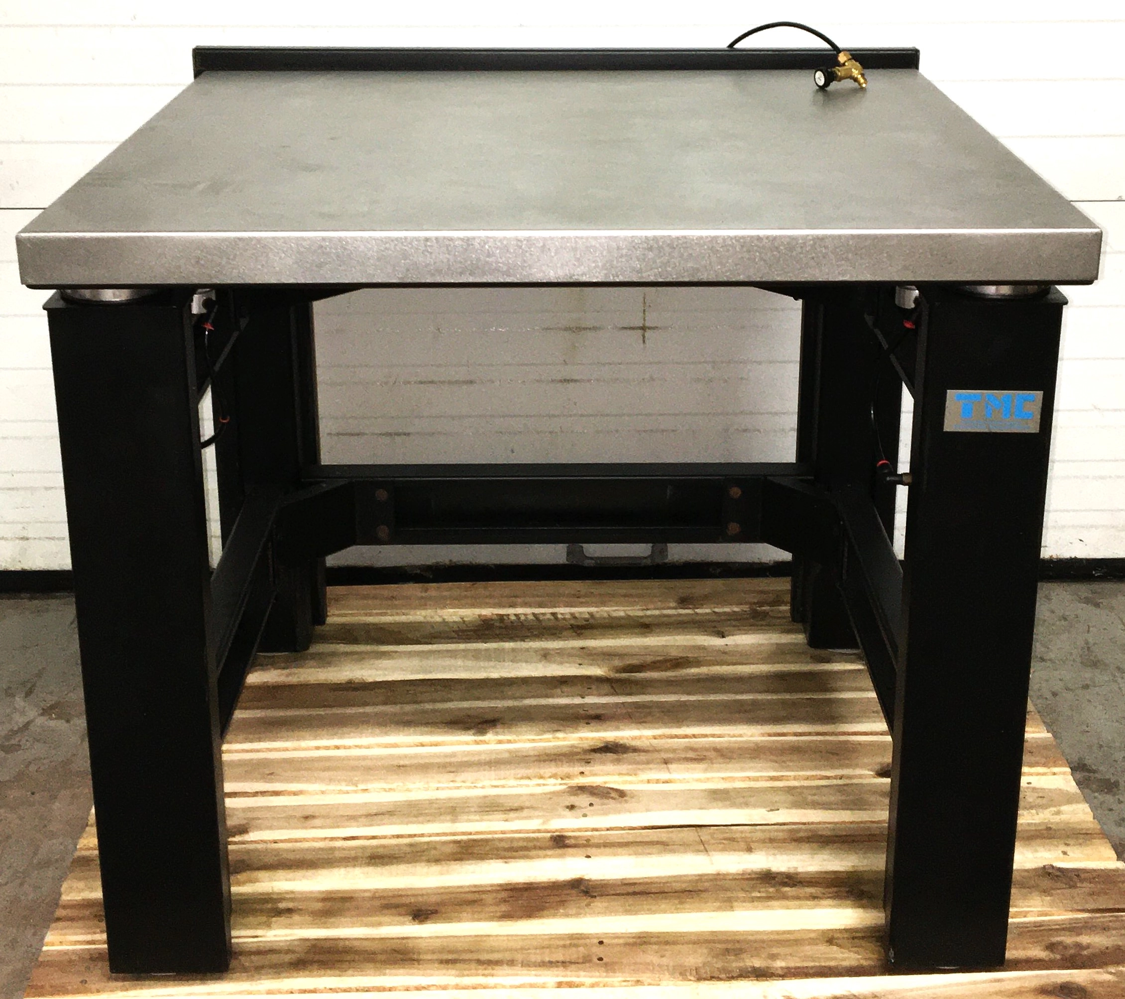 TMC Micro-g 63-531 Anti-Vibration Balance Table with Gimbal Piston Isolators