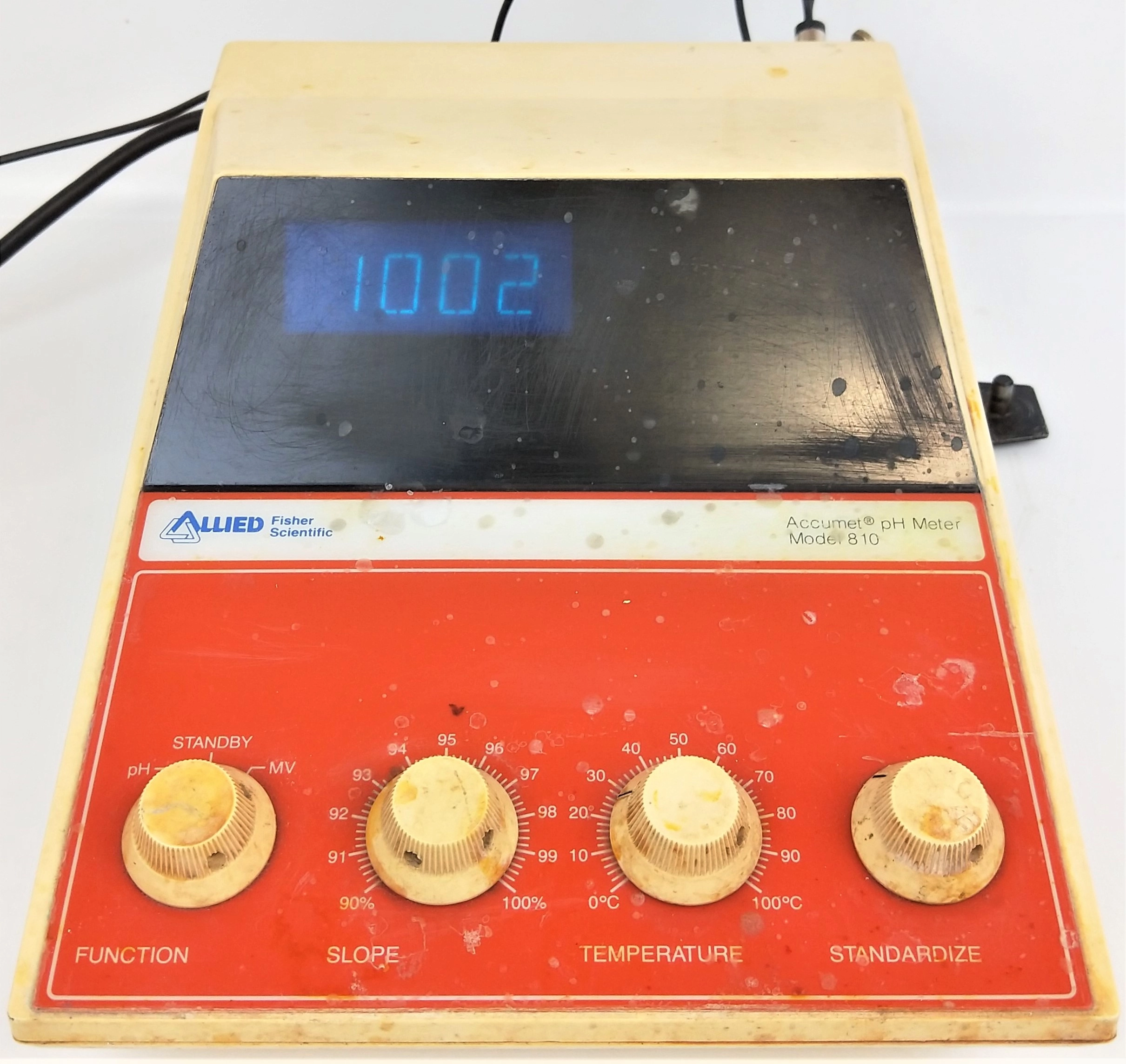 Fisher Accumet 810 (13-636-810) pH Meter