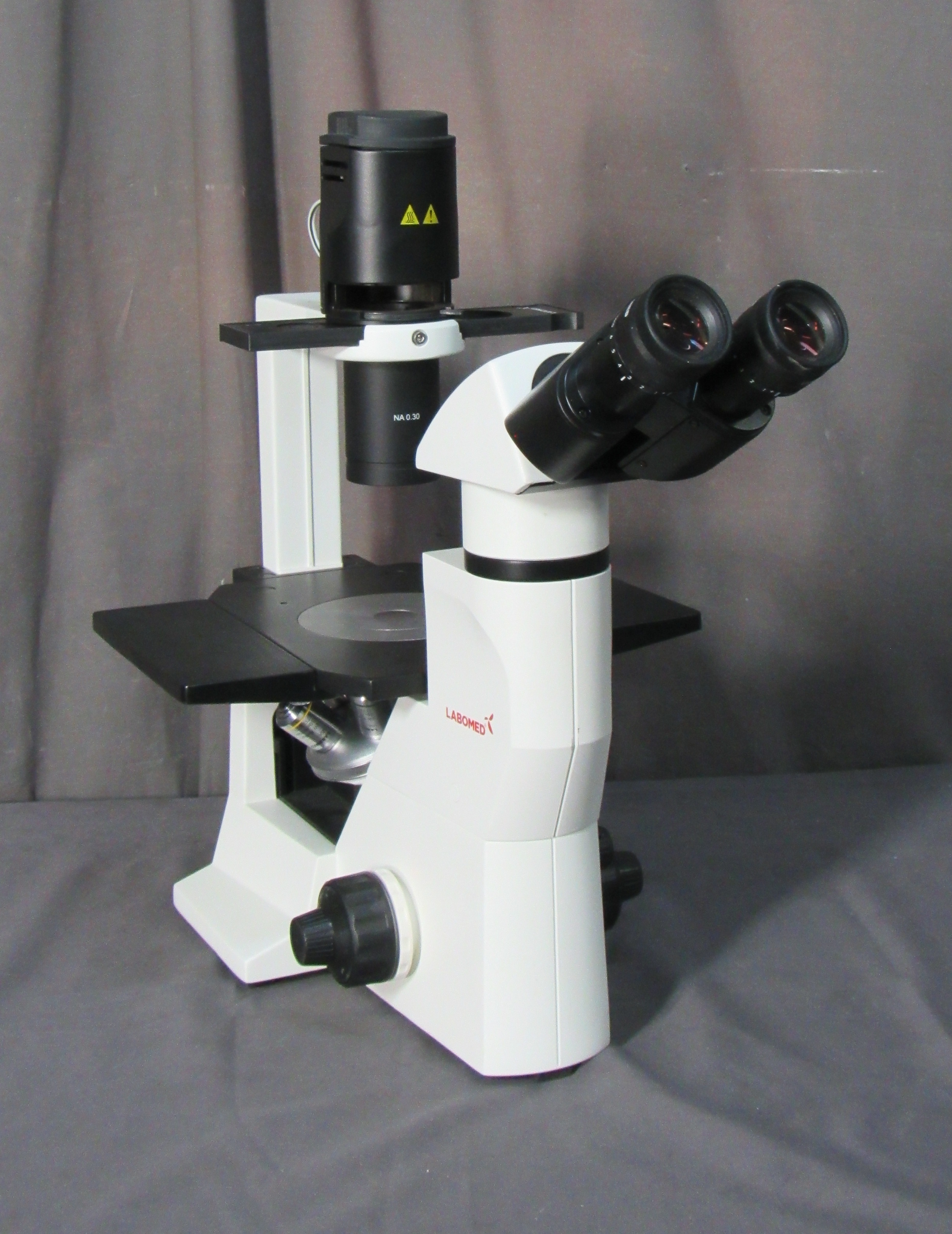 LaboMed TCM 400 Inverted Phase Contrast Microscope with 3 Objectives