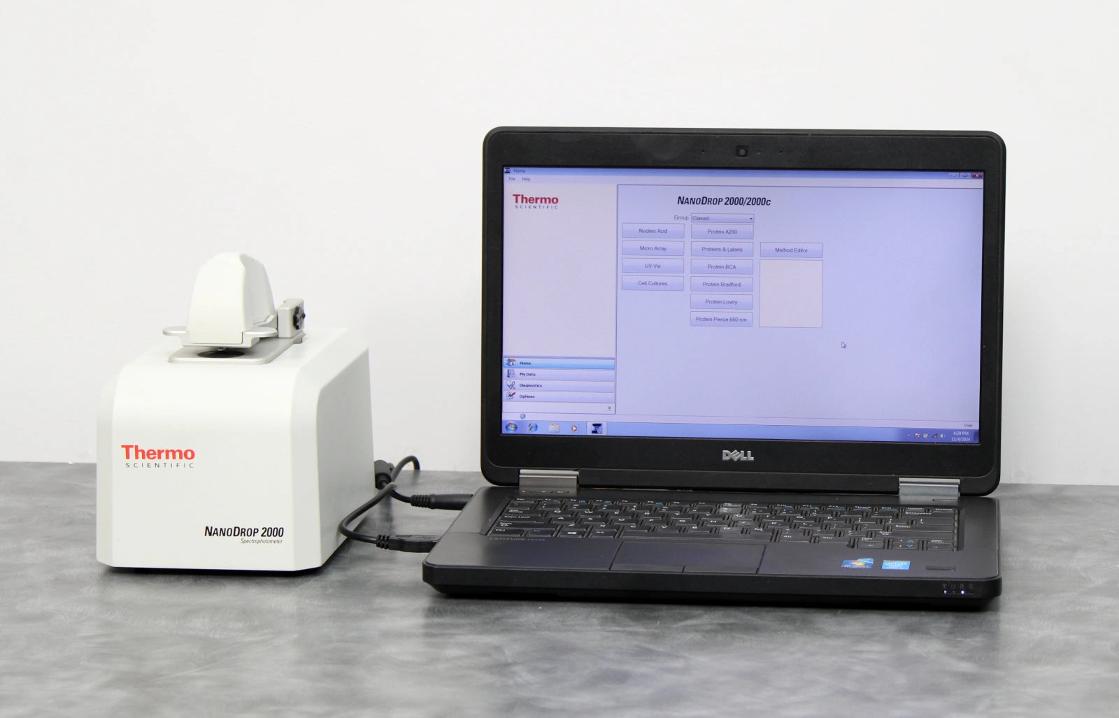 Thermo Scientific NanoDrop 2000 UV-Vis Spectrophotometer w/ Laptop &amp; Software