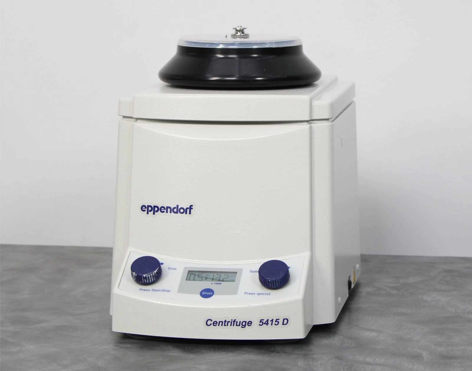 Eppendorf 5415D Benchtop Microcentrifuge 5425 and F45-24-11 Rotor