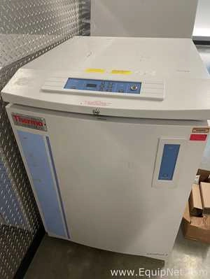 Lot 329 Listing# 1022068 Thermo Fisher Scientific 7402 CryoPlus 2 Liquid Nitrogen Storage Freezer