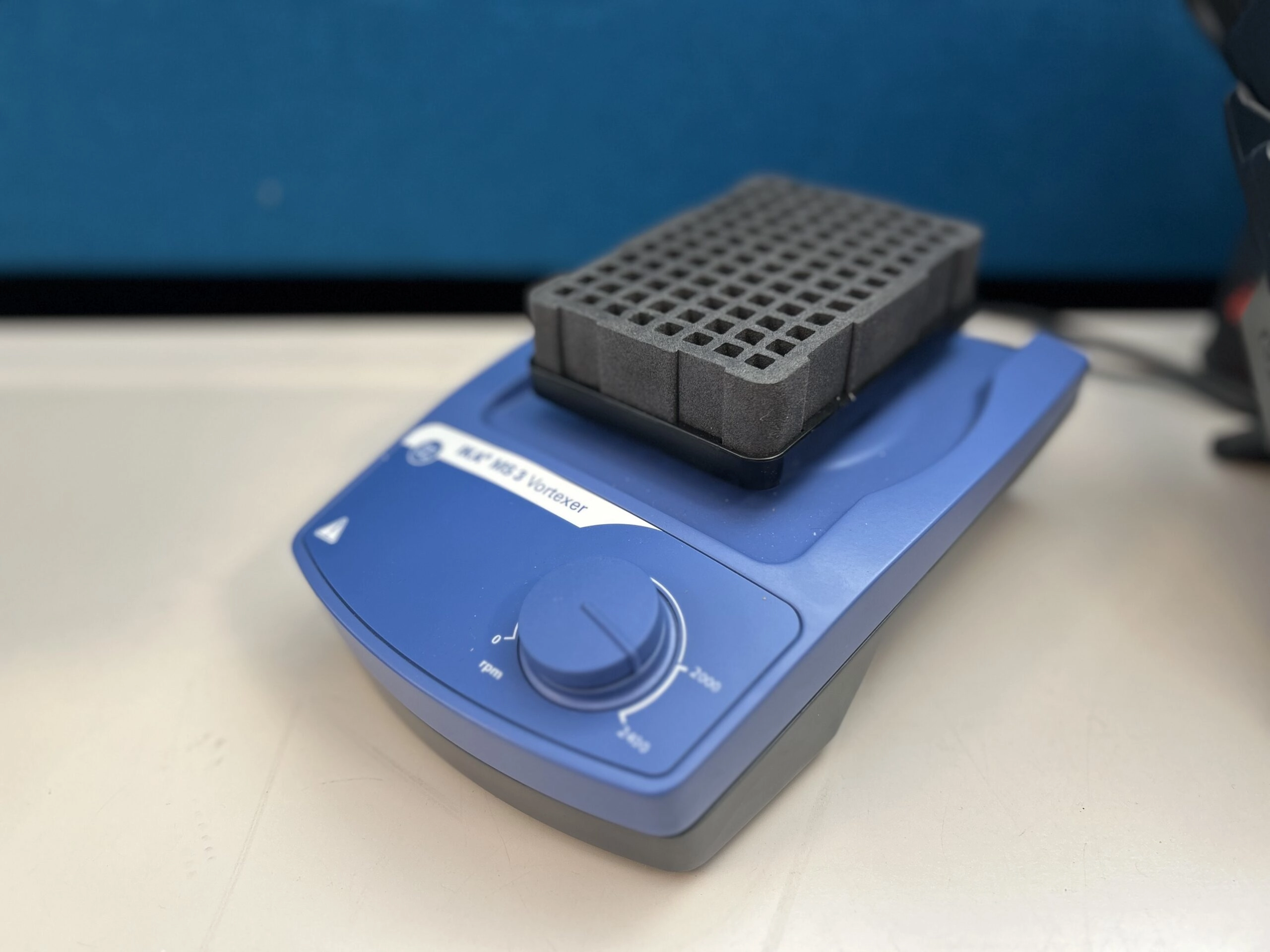 IKA MS 3 Basic PCR Vortexer