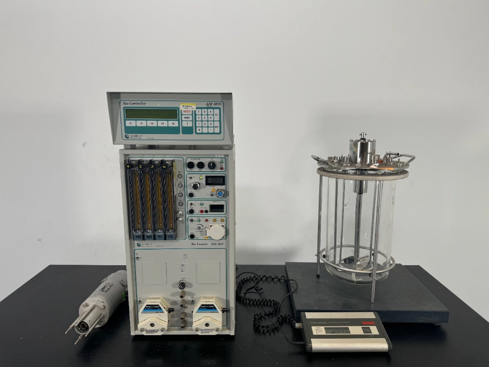 Applikon Bio Console ADI 1035 Bioreactor