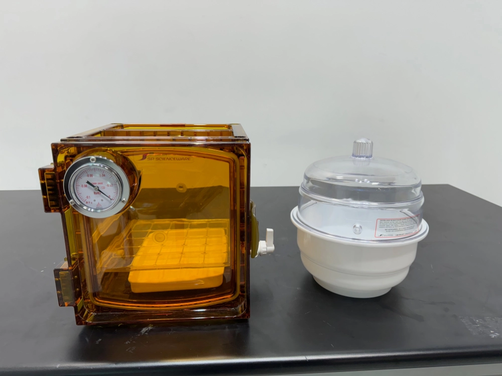 SP Scienceware Vacuum Chamber and Dessicator