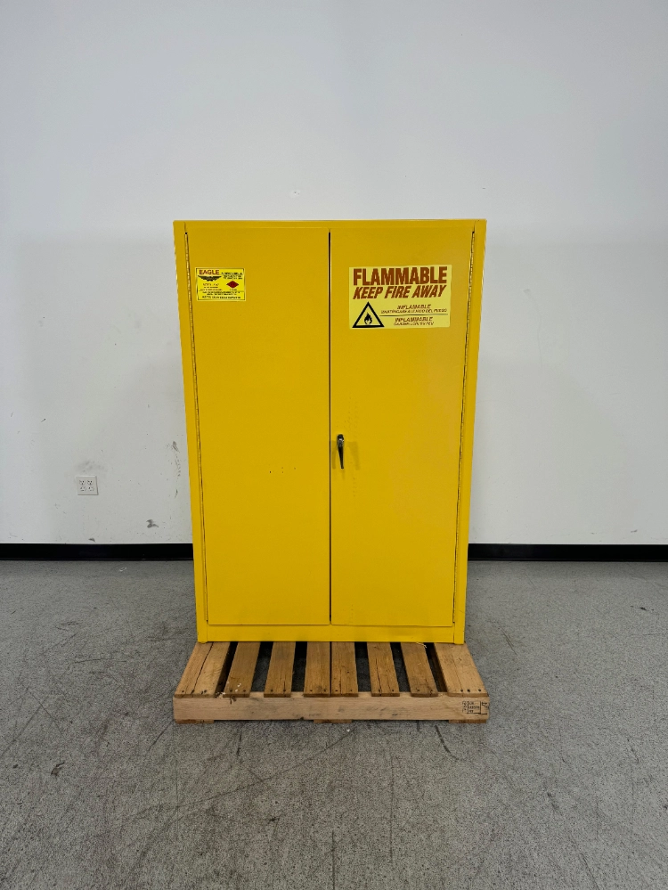 Eagle Manufacturing 45 Gallon Flammable Liquid Storage Cabinet