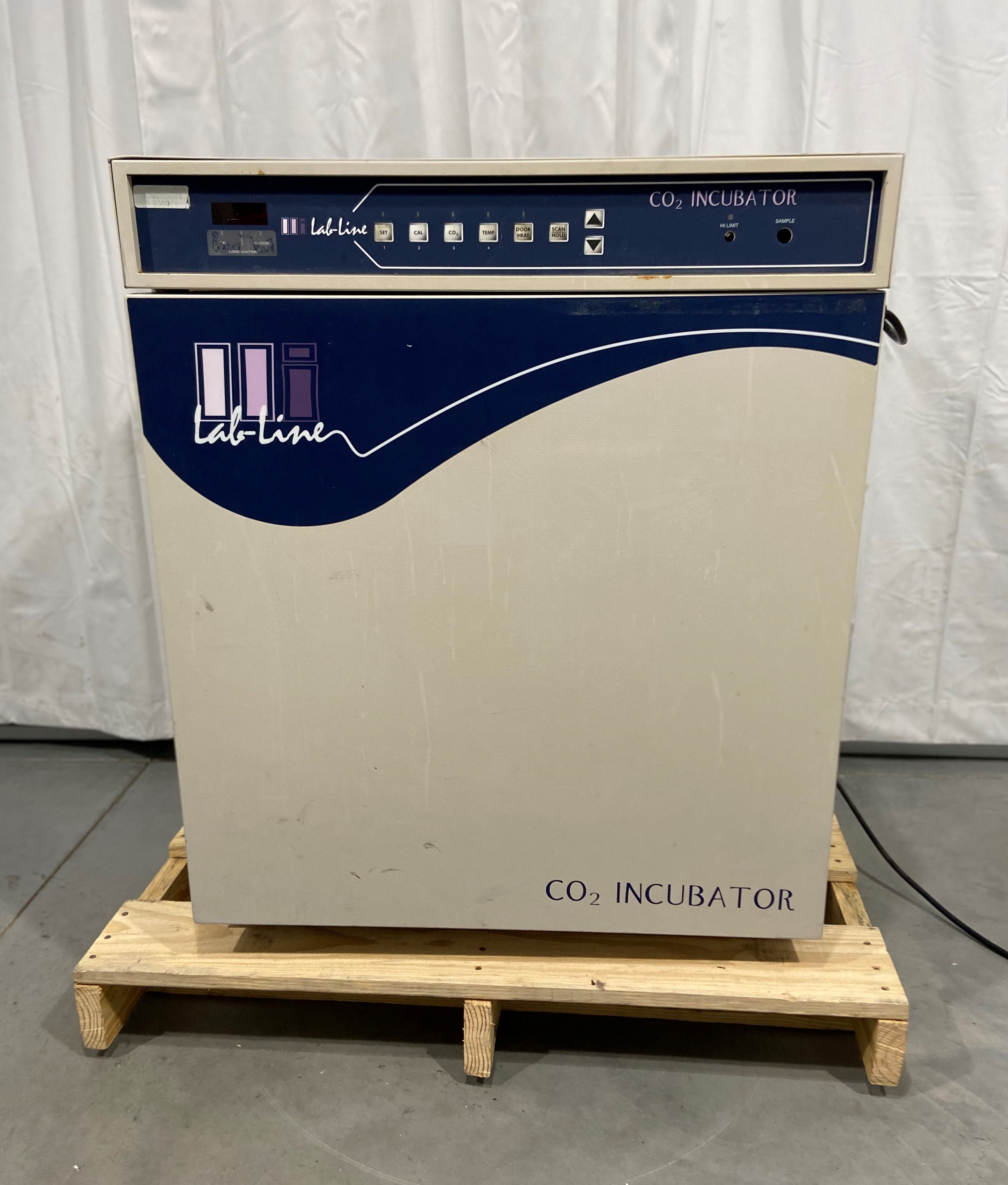 LabLine CO2 Incubator, Model 460