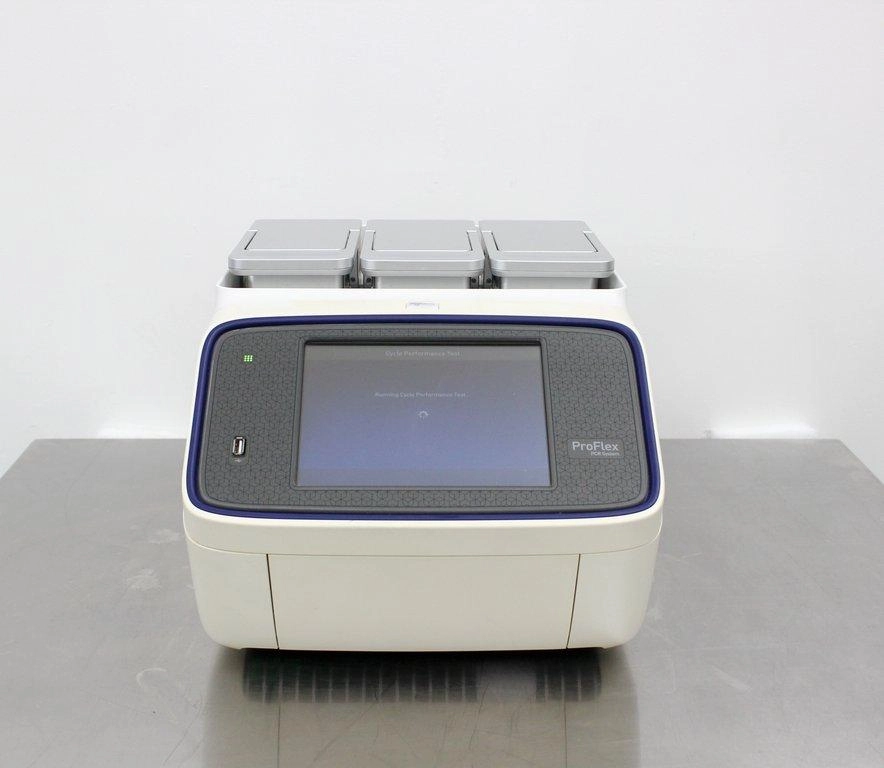 Applied Biosystems ProFlex Base + ProFlex 3x32 Well Sample Block - Lab Equipment - 3377760