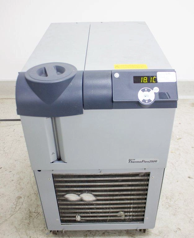 Thermo Scientific Neslab ThermoFlex 2500 Recirculating Chiller - 3374903