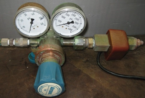 AIRGAS REGULATOR, Y12-215B, AIK, REL, LP, HP, CGA 326, 0-16 PSI, 0-4000 PSI 