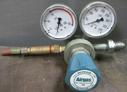 AIRGAS REGULATOR, MAX REGULATED PSIG 15, HP, HP, LP, LP, MAX INLET PRESSURE 400 PSI, Y11-120A, ACET,