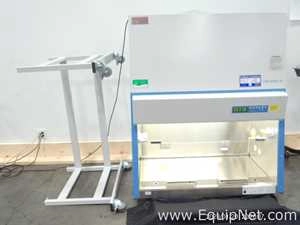 Lot 163 Listing# 1023287 Thermo Scientific 1300 Series A2 Biological Safety Cabinet 6Ft With Stand