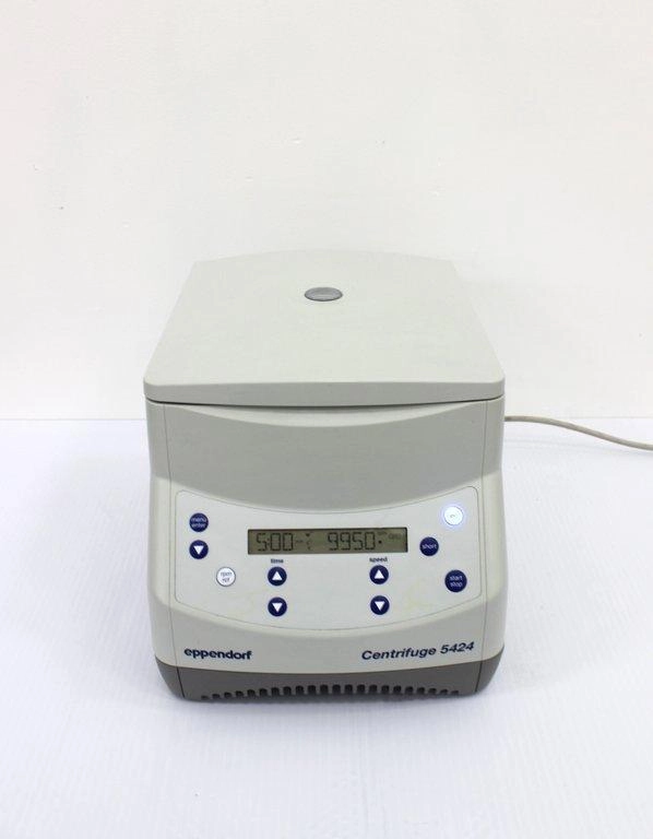 Eppendorf Centrifuge 5424 Benchtop Centrifuge - 3377773