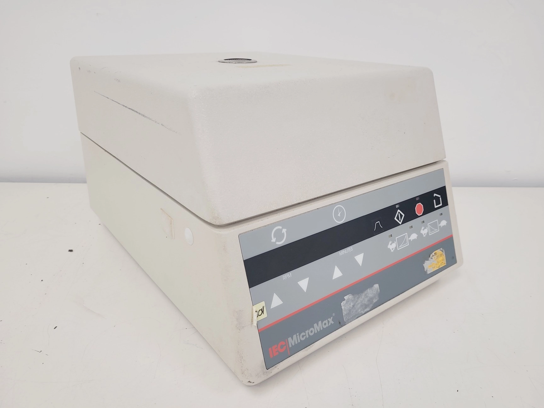 IEC MicroMax Benchtop Centrifuge Lab