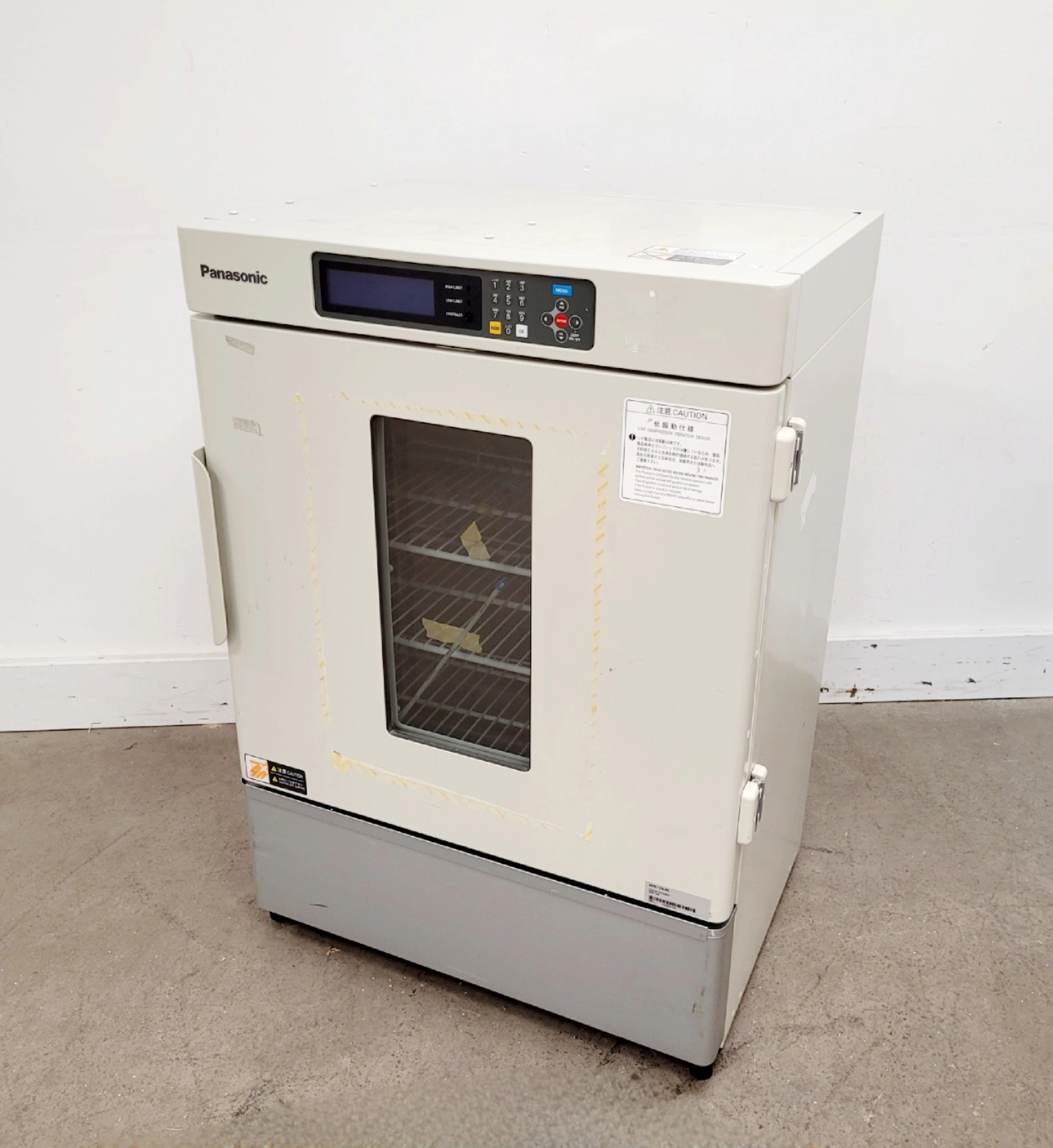 Panasonic MIR-154-PE Cooled Incubator Lab