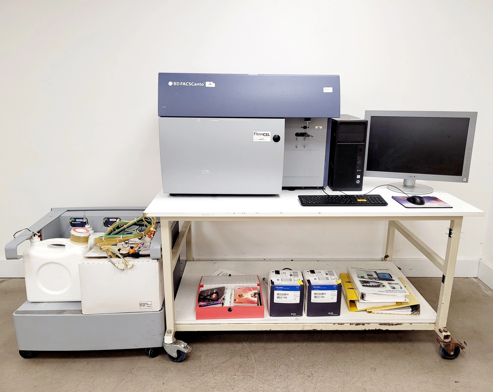 BD FACSCanto Flow Cytometer System w/ Fluidics Carts, PC &amp; Software Lab