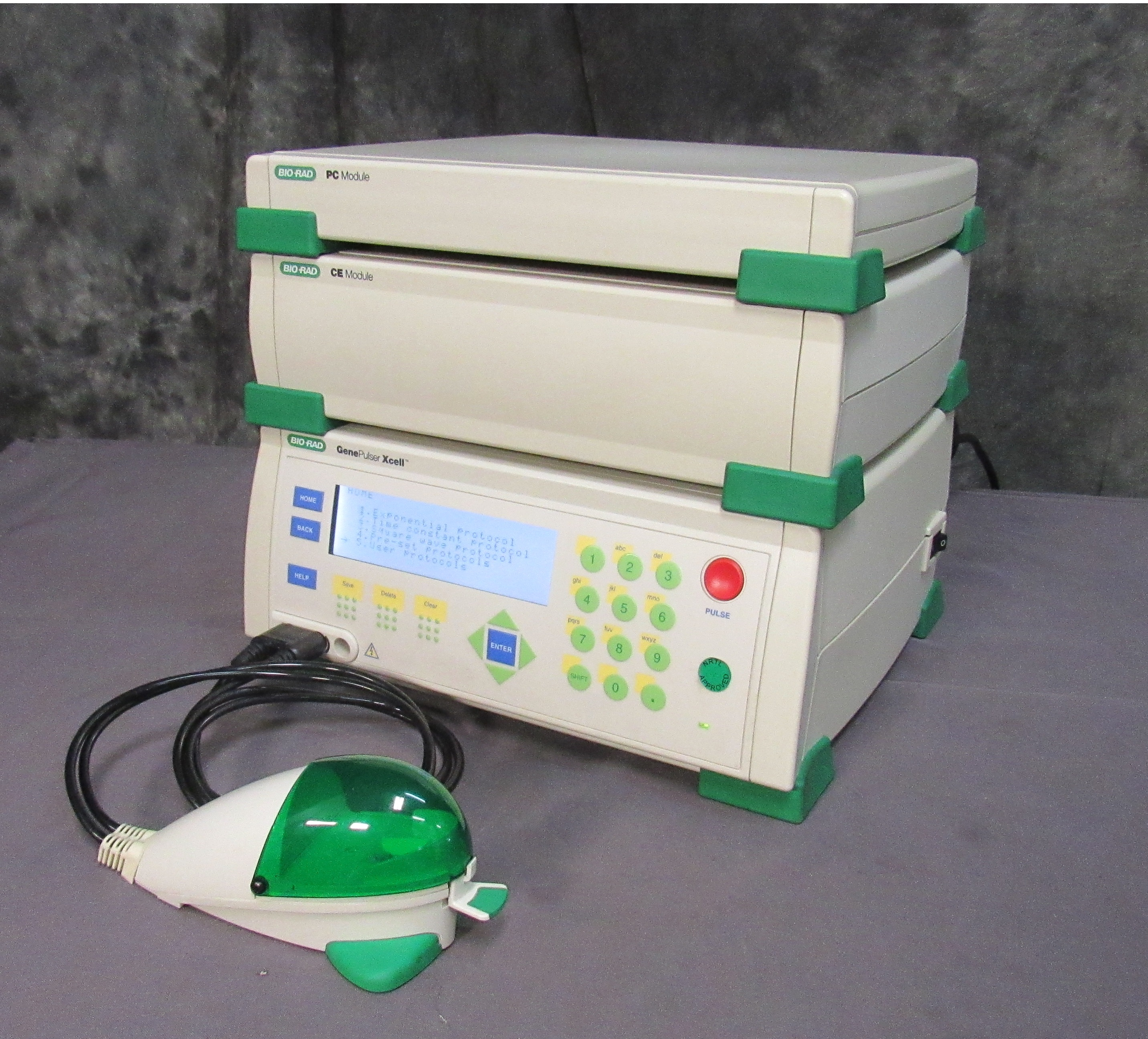 Bio-Rad GenePulser Xcell Electroporation System with CE and PC Modules #41555