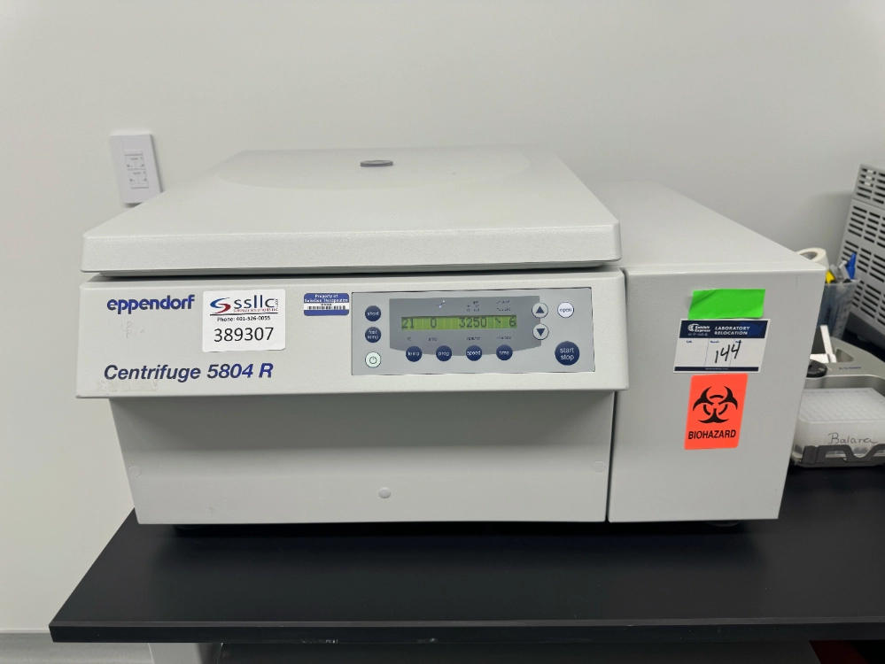 Eppendorf 5804R Refrigerated Centrifuge