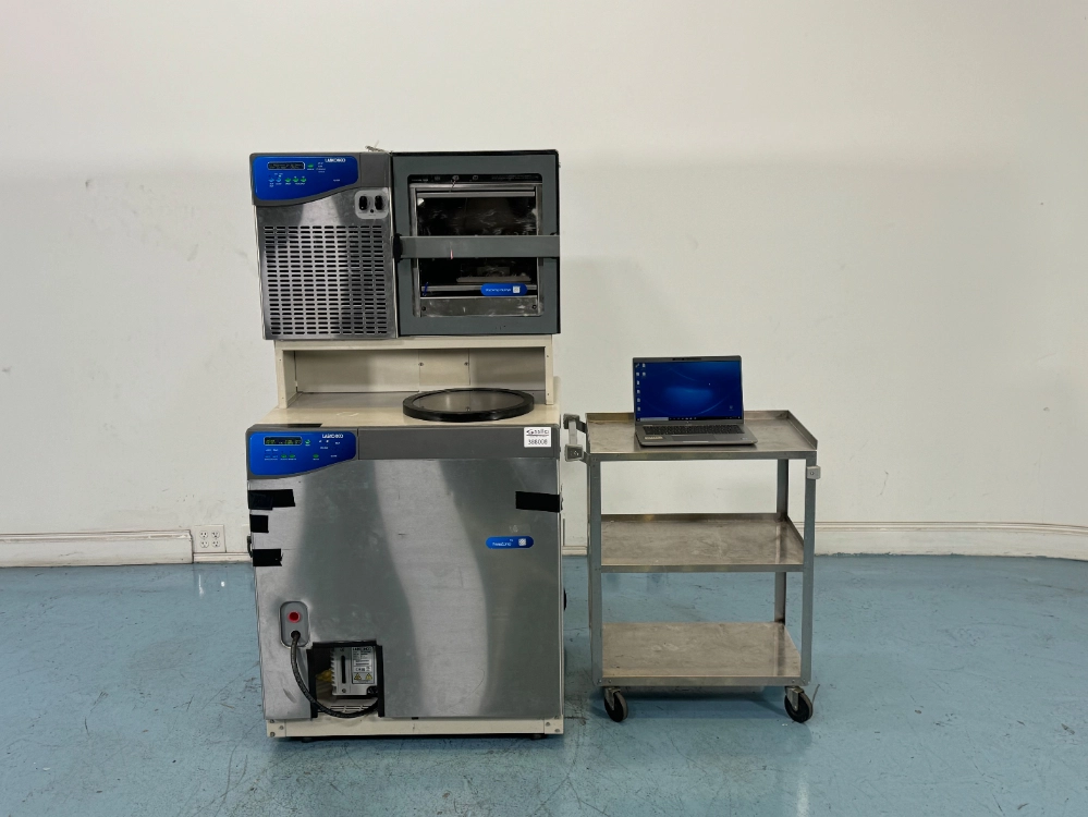 Labconco FreeZone 12 Console Freeze Drier w/ Stoppering Tray Drier