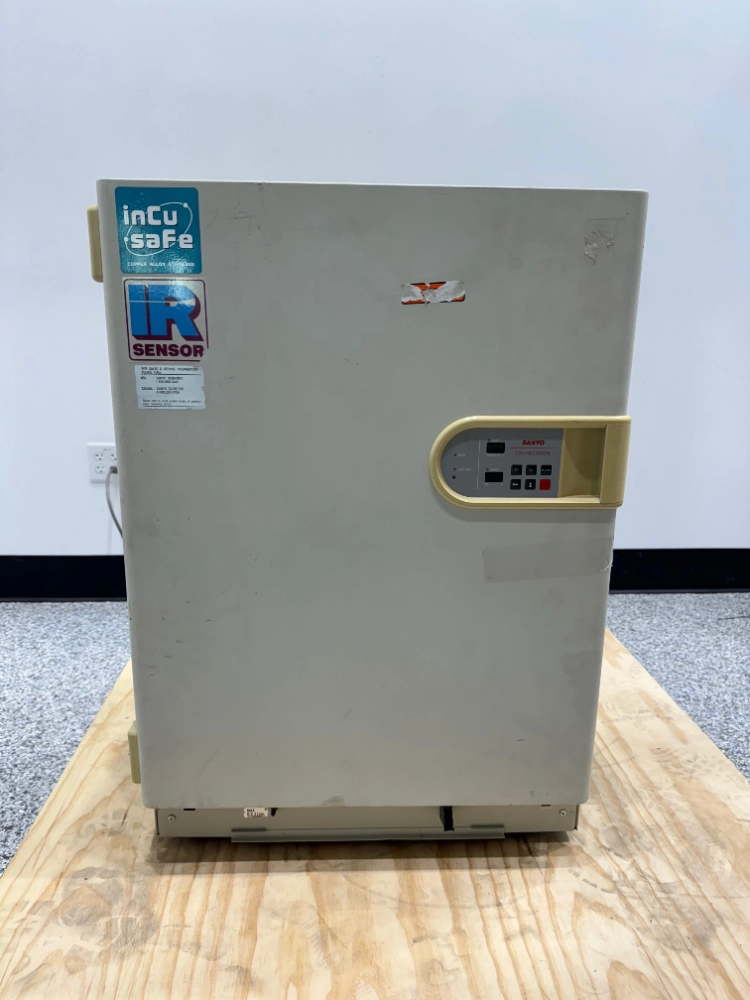 Sanyo Incu-Safe CO2 Incubator