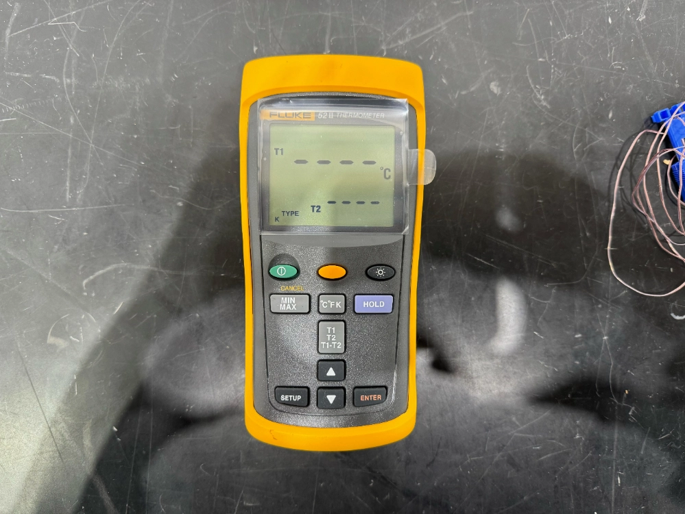 Fluke 52II Thermometer