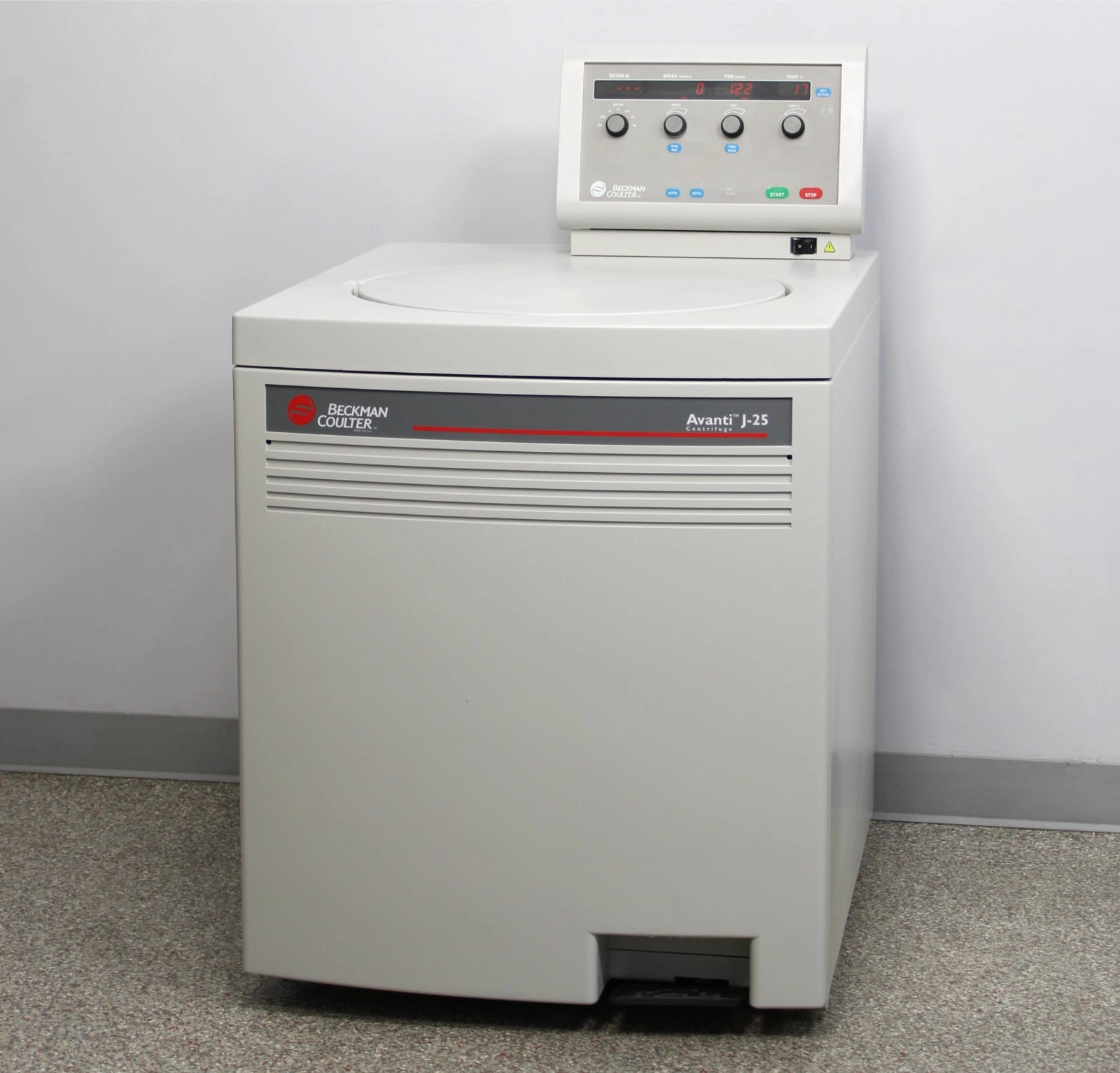 Beckman Coulter Avanti J-25 High-Speed 363102 Refrigerated Floor Centrifuge