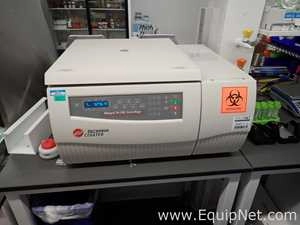 Lot 433 Listing# 1021823 Beckman Coulter Allegra X-15R Benchtop Centrifuge