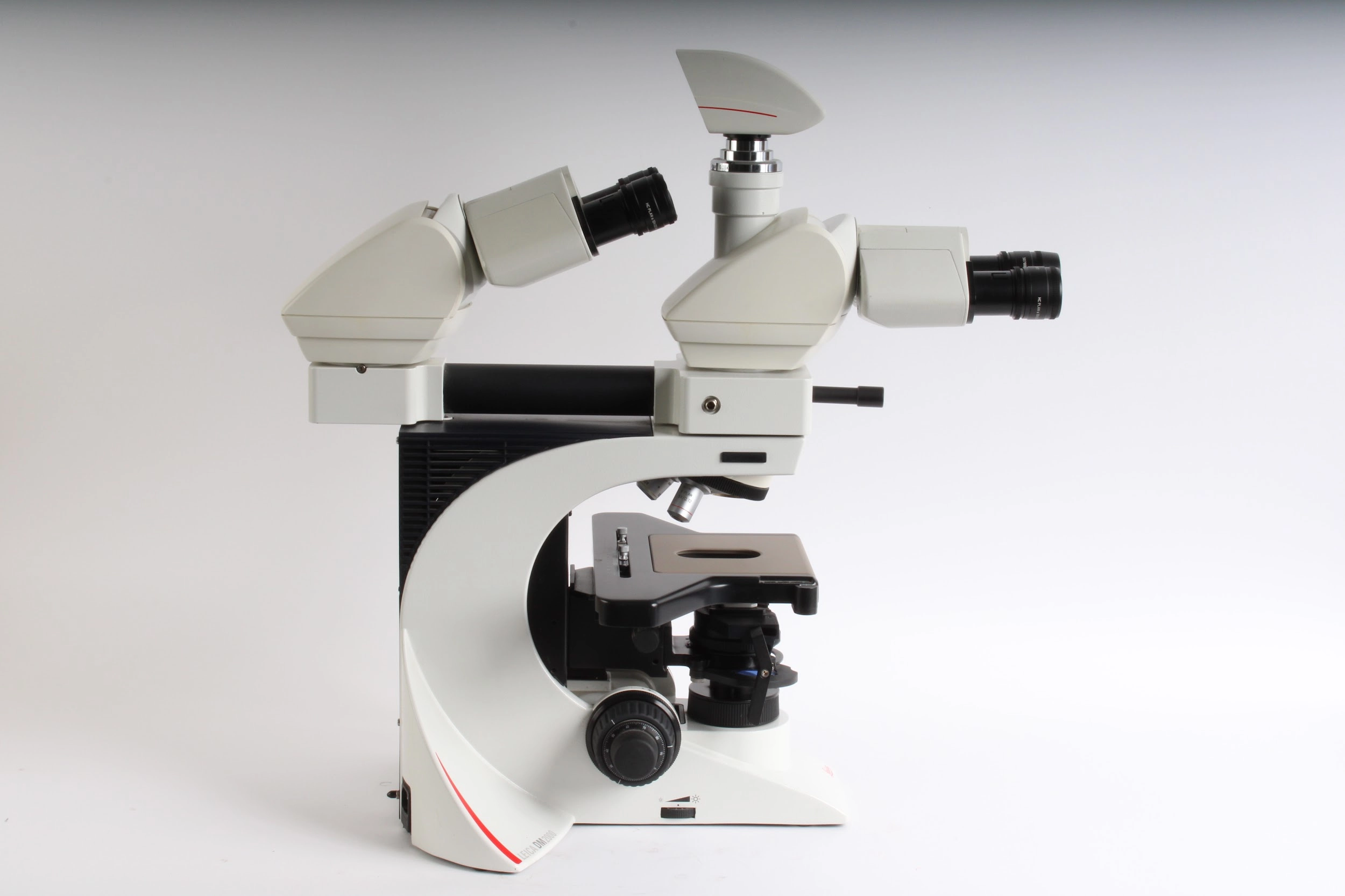 Leica DM2000 Microscope W/ N Plan 5x/0.12 and 10x/0.25 and Accessories