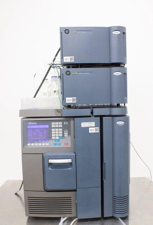 Waters e2695 Separations Module with 2475 FLR Detector & 2489 UV/Vis Detector HPLC System - 3374921