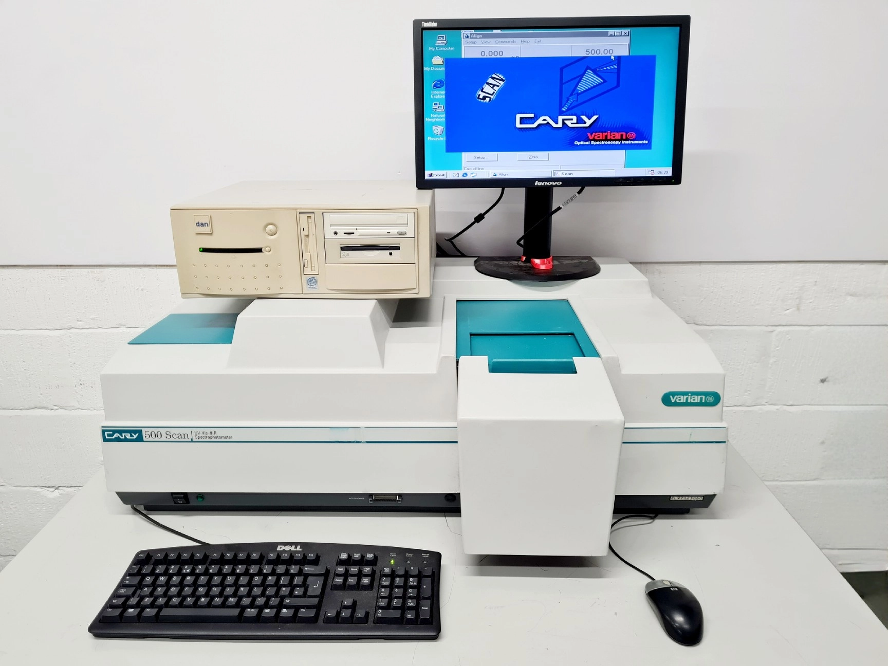 Varian Cary 500 UV-VIS-NIR Spectrophotometer w/ Software (Spares/Repair) Lab