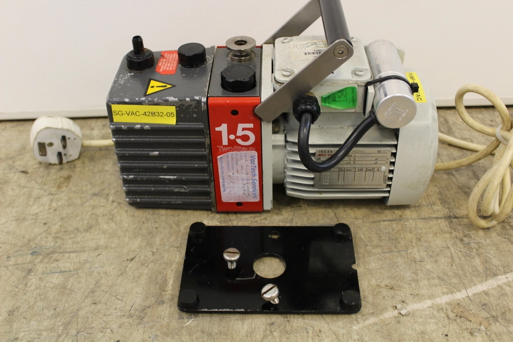 Edwards High Vacuum Laboratory Pump E2M1.5 Lab Equipment