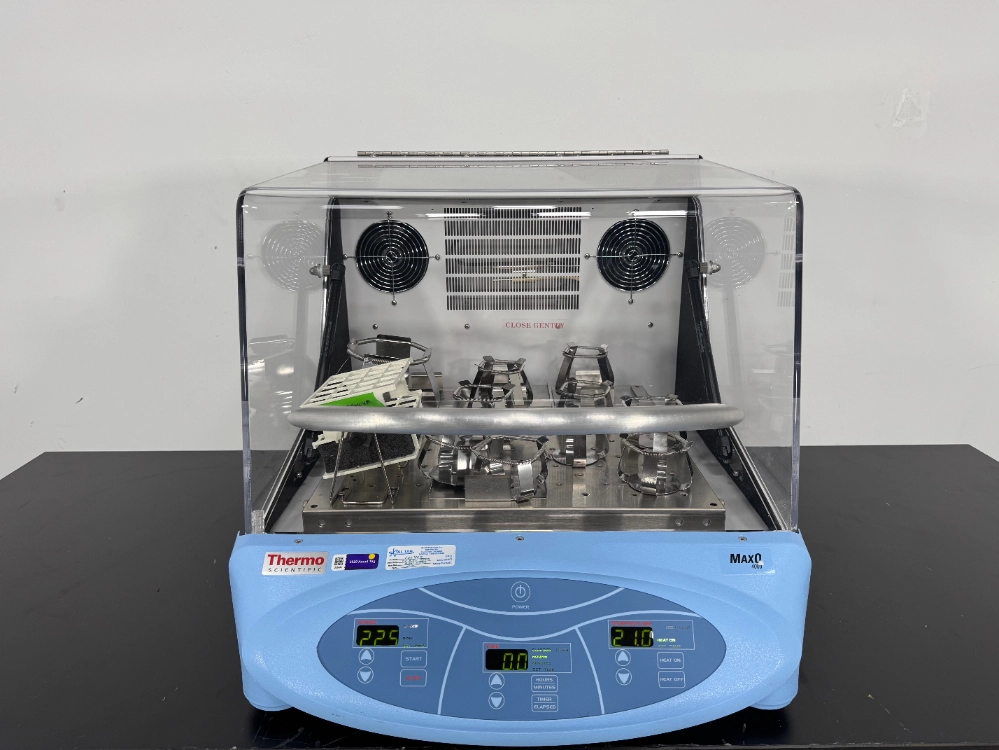 Thermo MaxQ 4000 Incubator Shaker