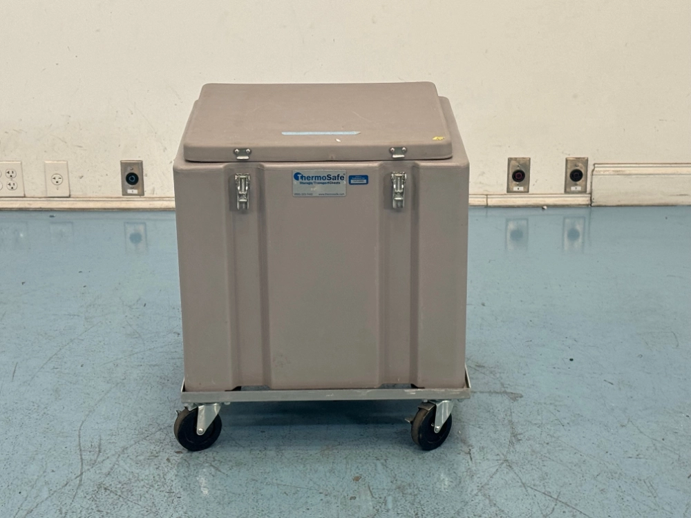 ThermoSafe 305 Dry Ice Storage Chest