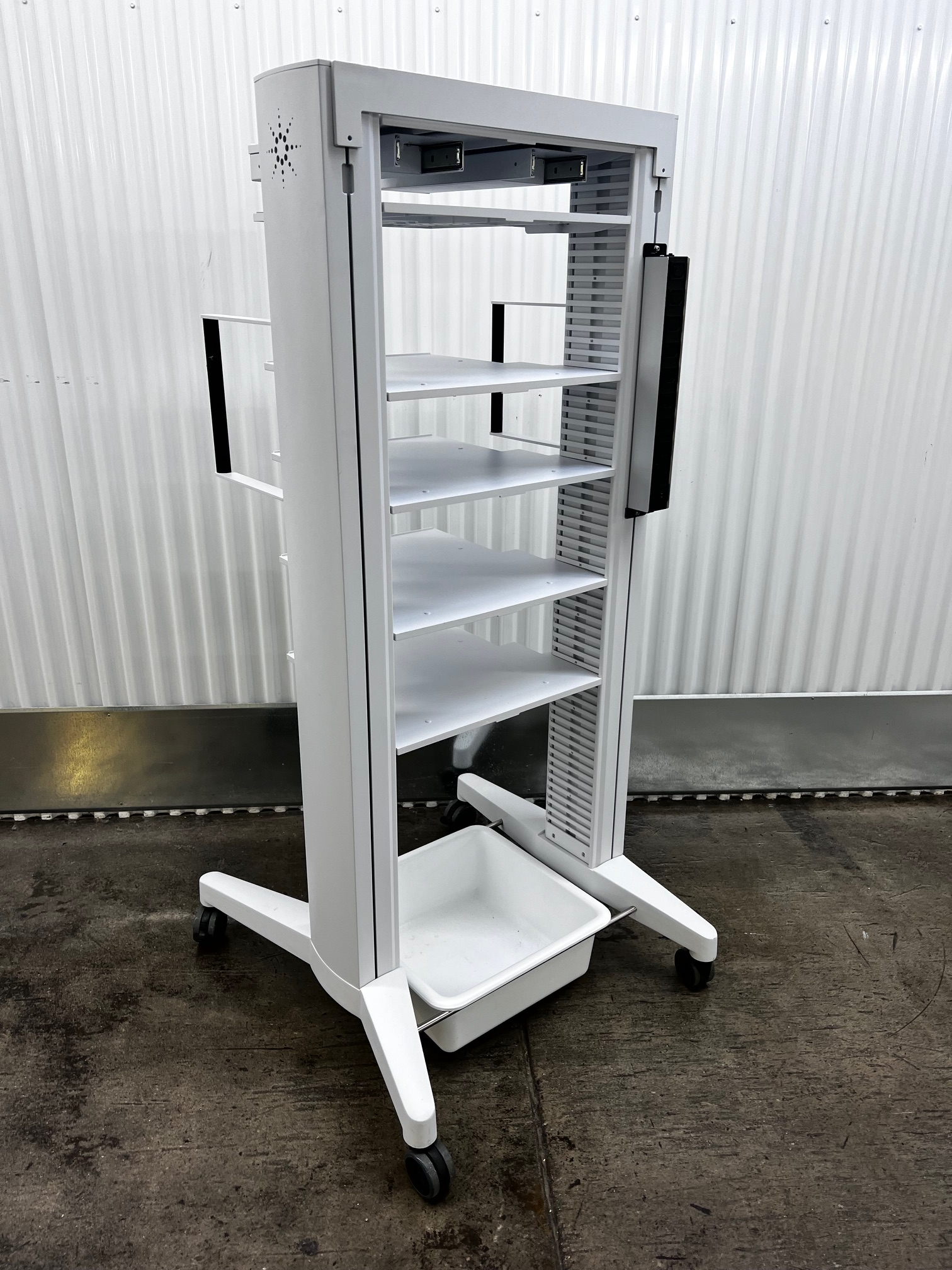 Hplc Rack Agilent Rack for HPLC Systems 5043-1759 Flexbench w/ power Strip ...