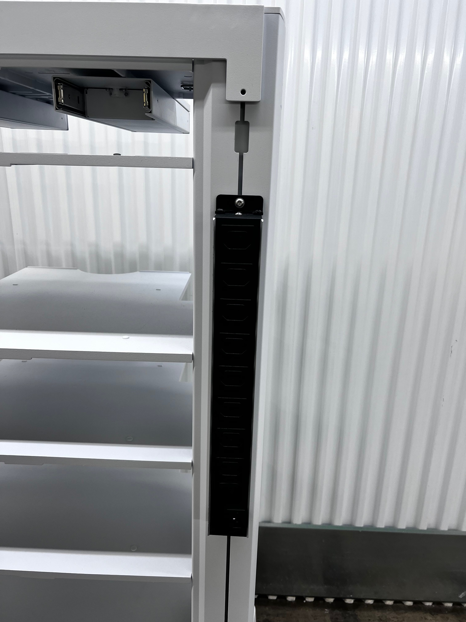 Hplc Rack Agilent Rack for HPLC Systems 5043-1759 Flexbench w/ power Strip ...