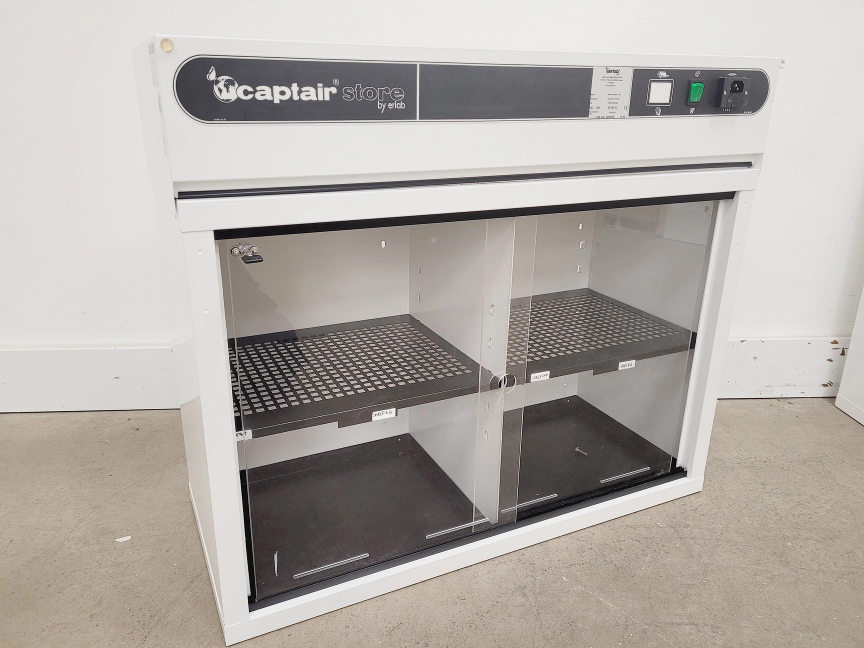 Captair Erlab Ministore 822A - GB Cabinet Lab