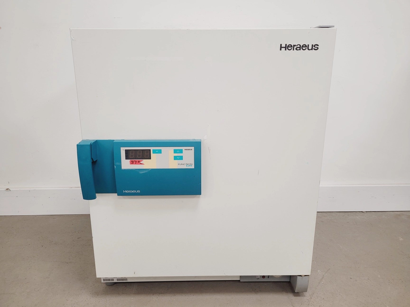 Heraeus Function Line Incubator Type-B12 Lab