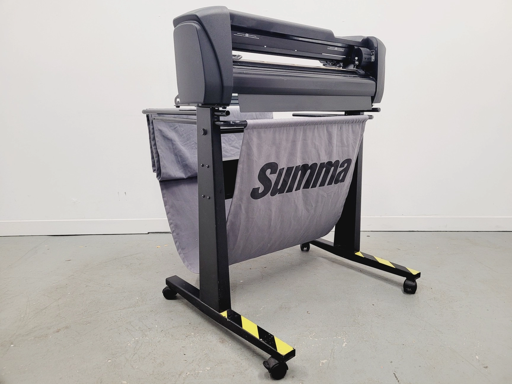 Summa D60R Optical Guided Vinyl Cutter With Wheeled Stand