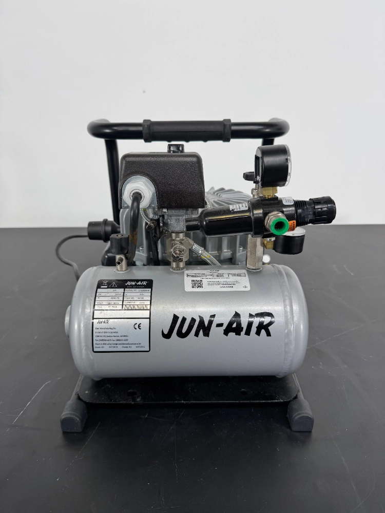 Jun-Air 4 Liter Oil Less Compressor