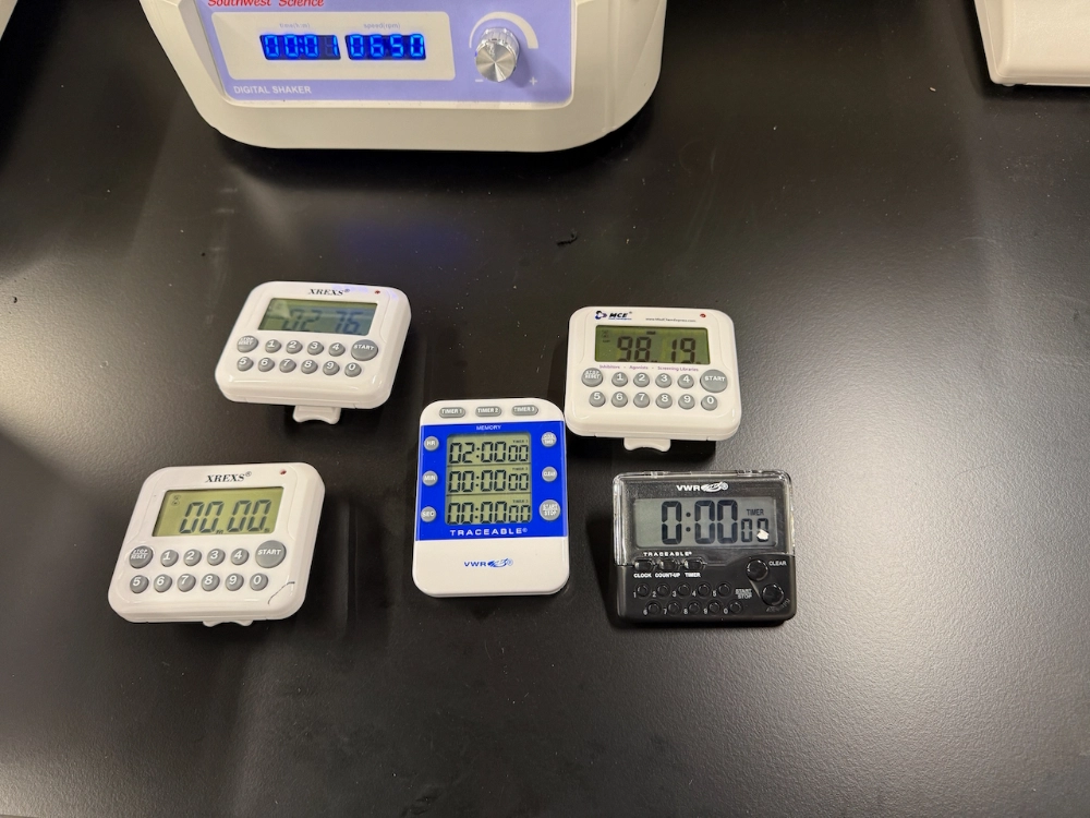 Timers From A Lab Lot of (5) Lab Timers | LabX.com