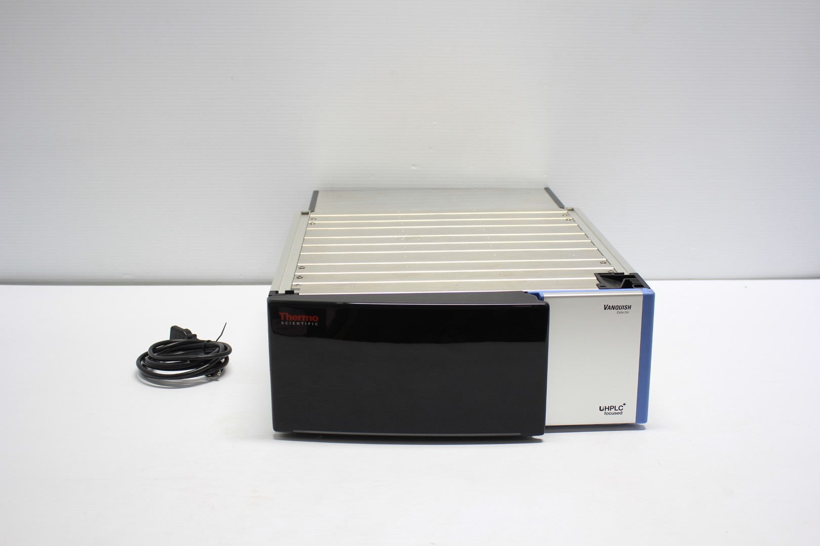 Thermo Vanquish VWD Variable Wavelength Detector F VF-F40-A w/ Flow Cell