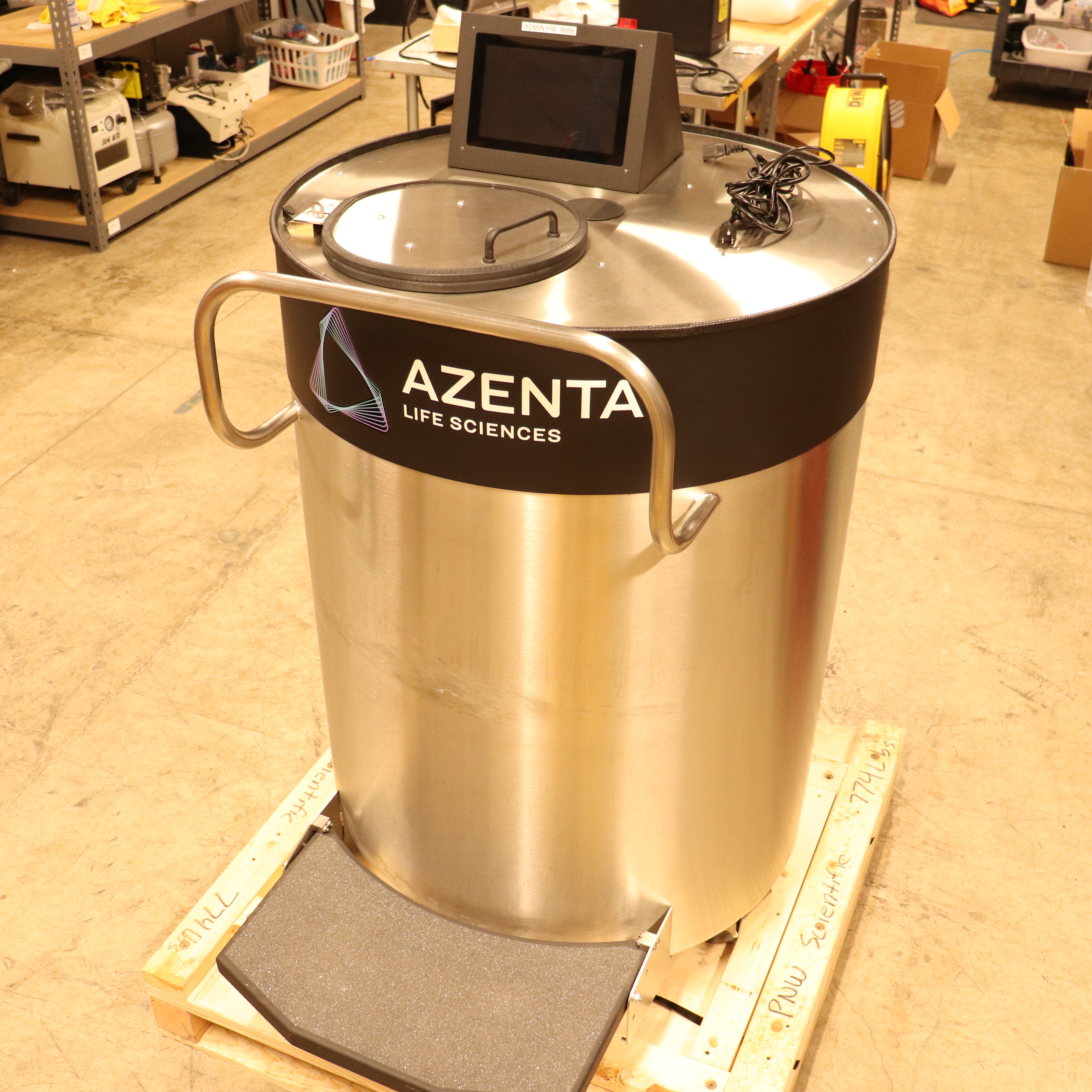 Azenta A220 High Efficiency 190°C LN2 Cryogenic Freezer