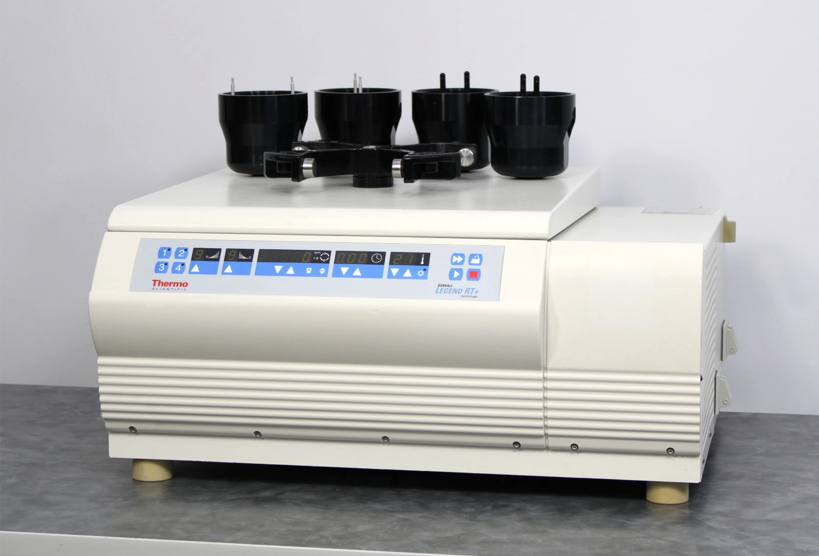 Thermo Sorvall Legend RT+ Refrigerated Benchtop Centrifuge 75004377 and Rotor