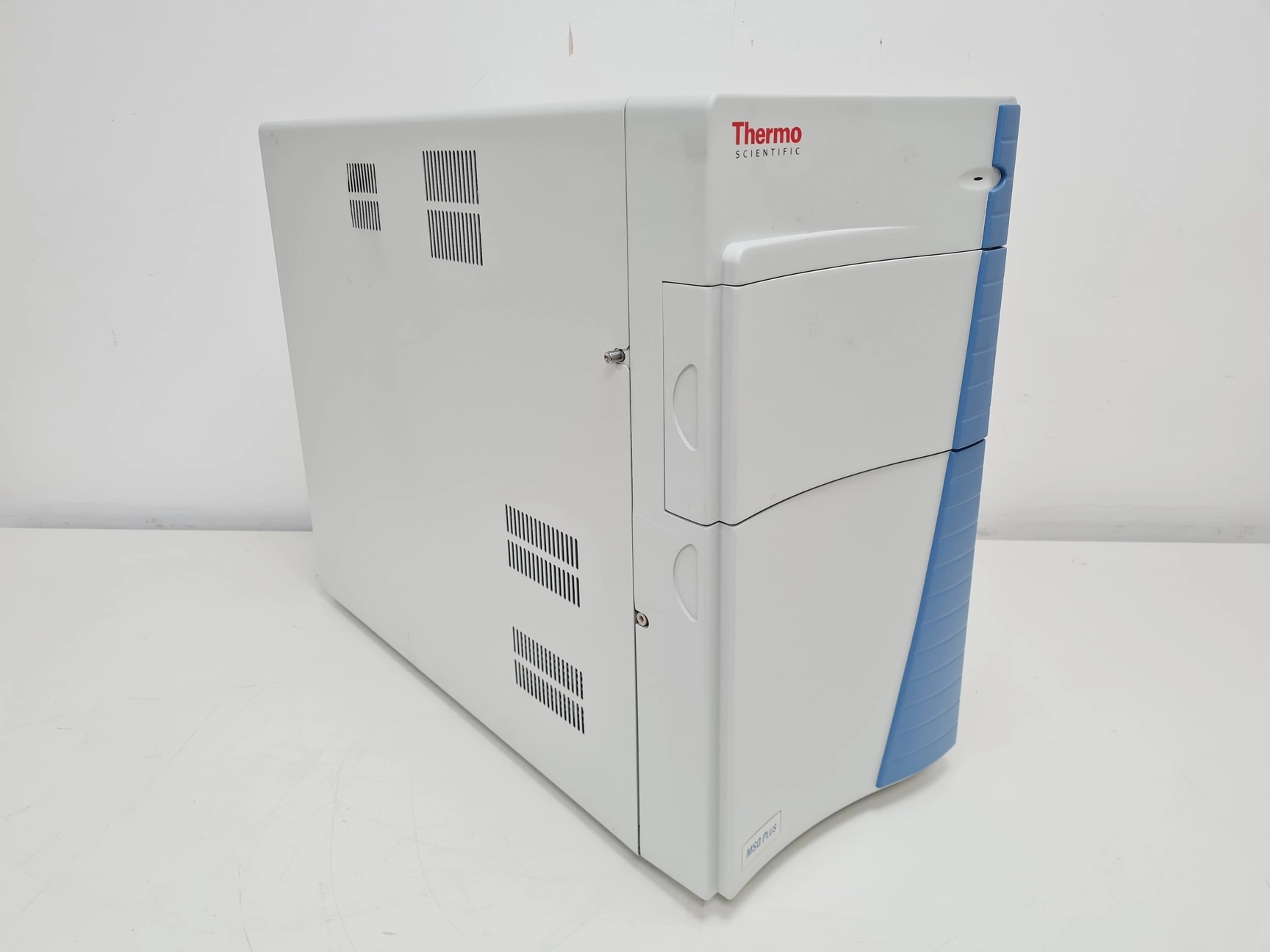 Thermo Scientific Surveyor MSQ Plus Mass Spectrometer System Lab