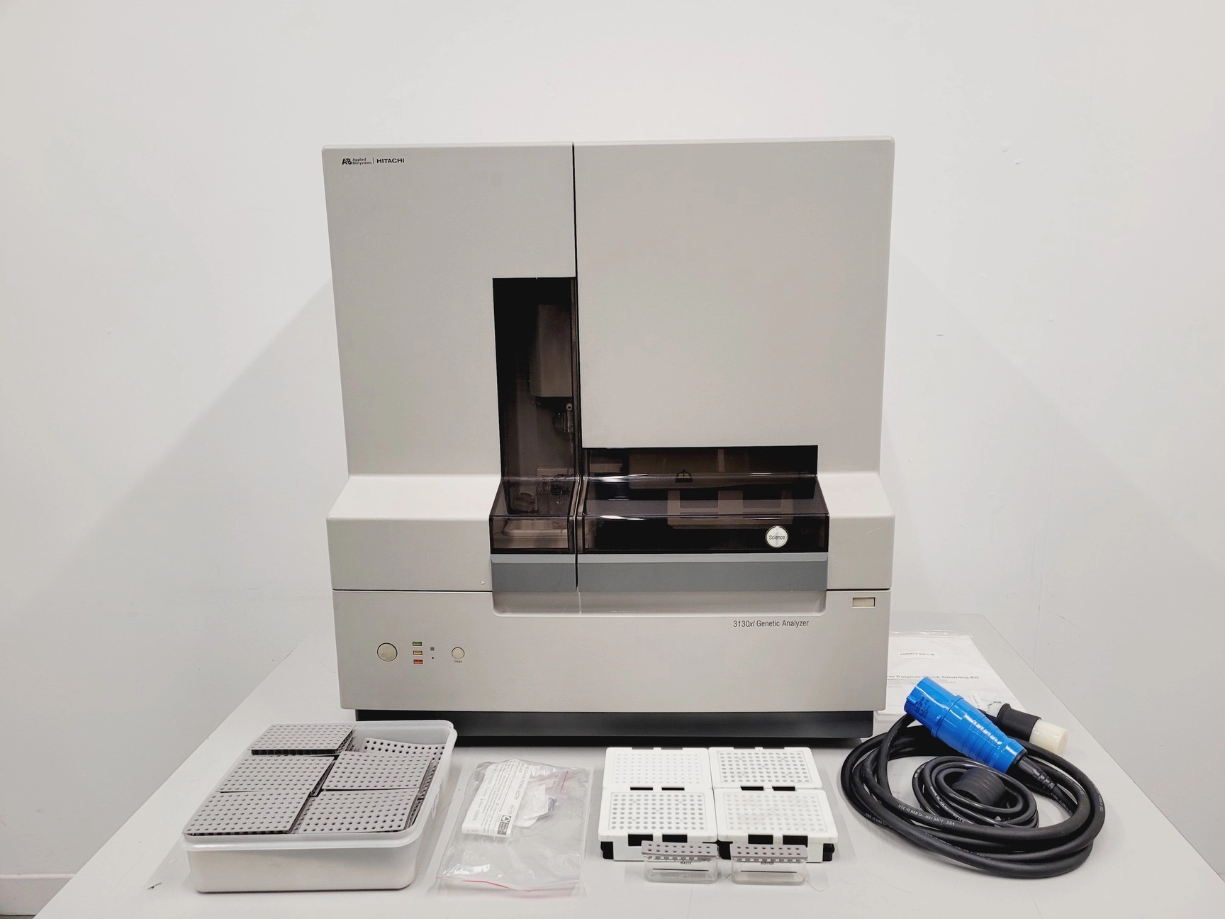 AB Applied Biosystems Hitachi 3130xl Genetic Analyser Lab