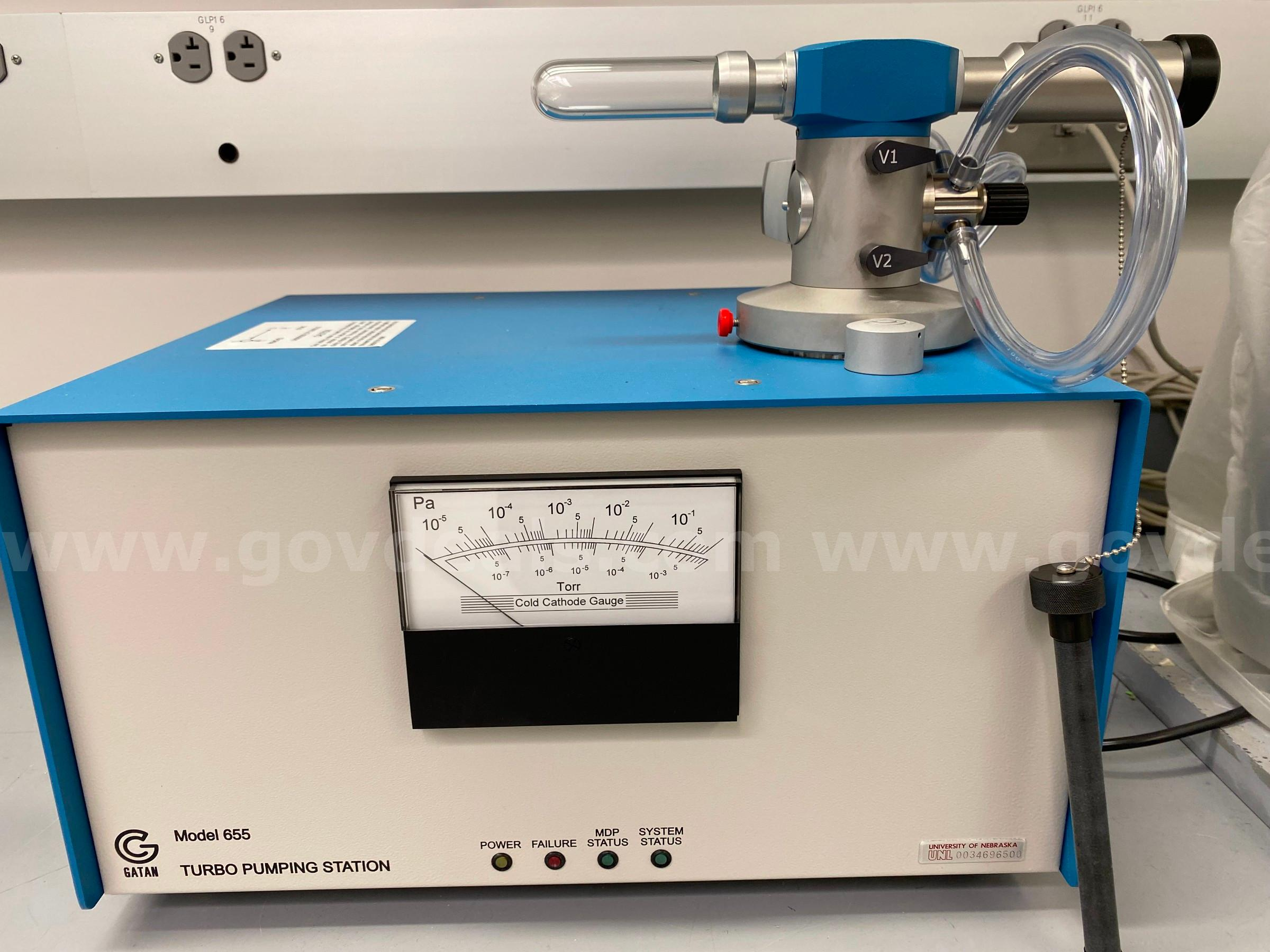 Elsa Gatan Cryo-transfer holder system with a specialized Turbo Pumping Station and temperature controller-Biotechnology