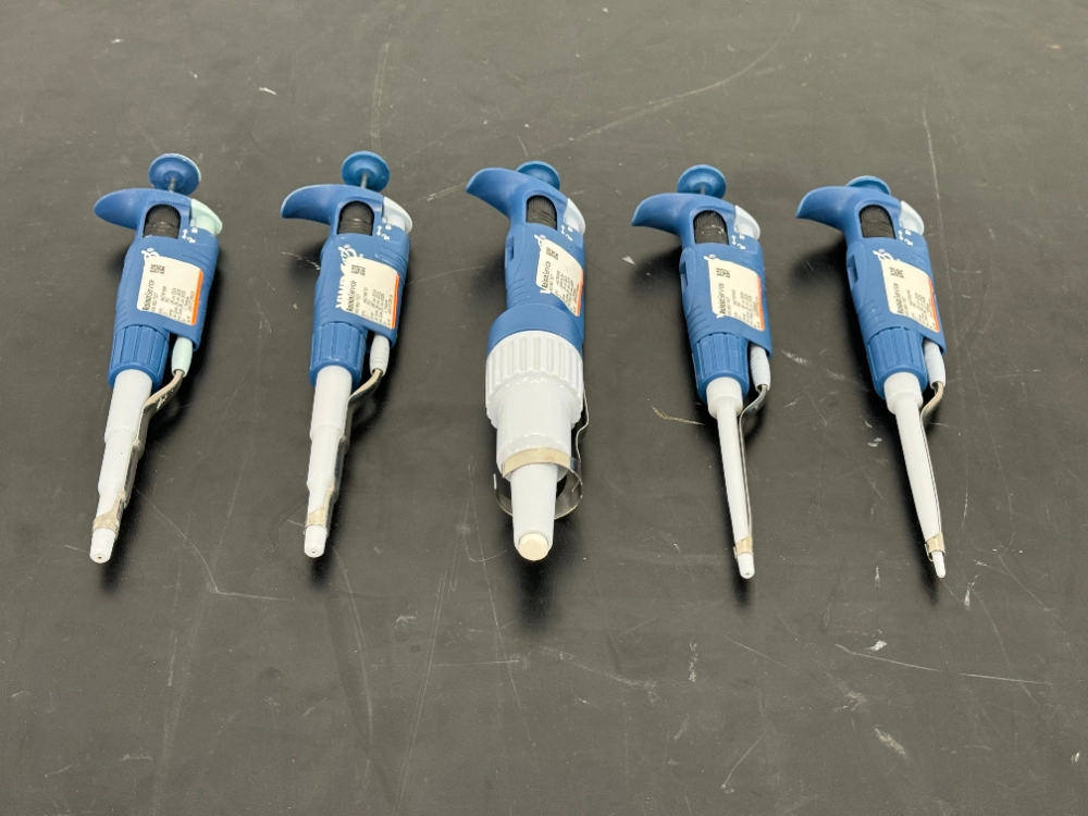 VWR Single Channel Pipettes - Quantity 5